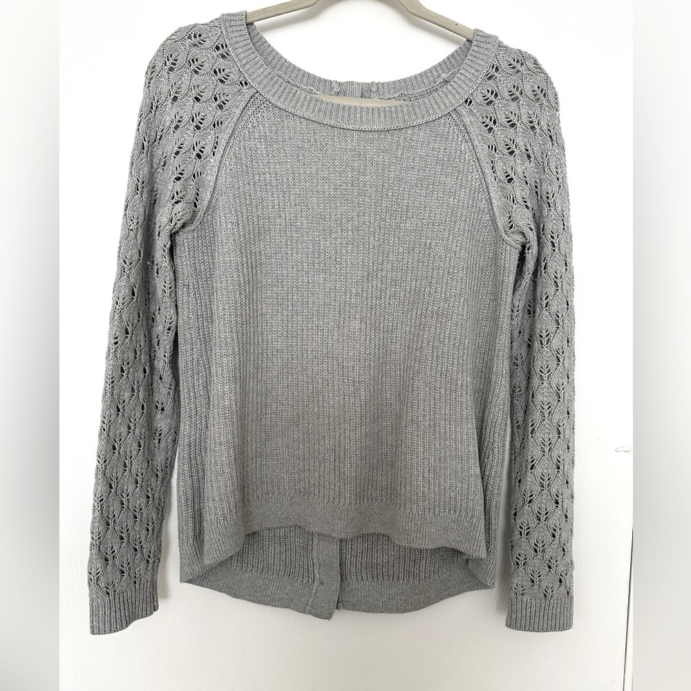 Women’s Loft pullover sweater